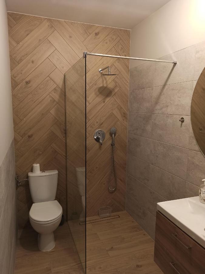 Appartement Pojezierze Waleckie Kusi Atrakcjami à Wałcz Extérieur photo