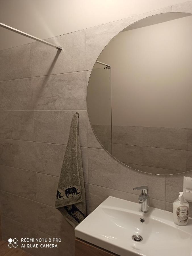 Appartement Pojezierze Waleckie Kusi Atrakcjami à Wałcz Extérieur photo